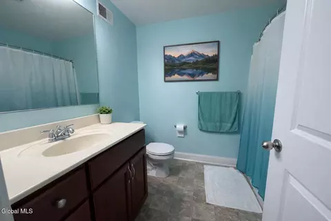 Bath - 44 Kendall Dr, Delmar, NY 12054 photo 2 of 2