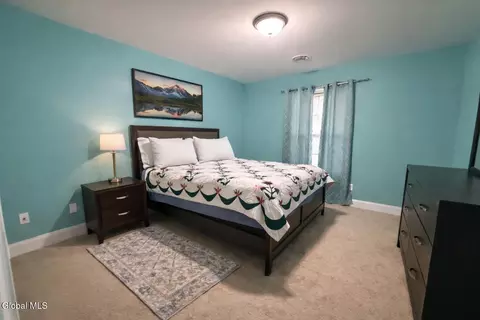 Bedroom - 44 Kendall Dr, Delmar, NY 12054 photo 2 of 2