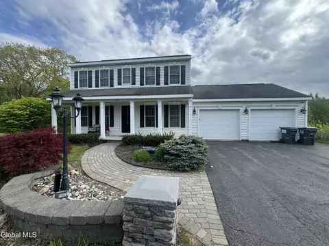 118 Horizon Blvd, Rotterdam, NY 12306