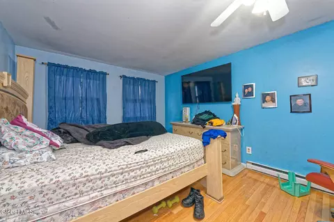 Bedroom - 159 Lorraine Ave, Schenectady, NY 12304 photo 6 of 6