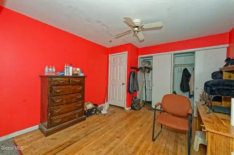 Bedroom - 159 Lorraine Ave, Schenectady, NY 12304 photo 4 of 6
