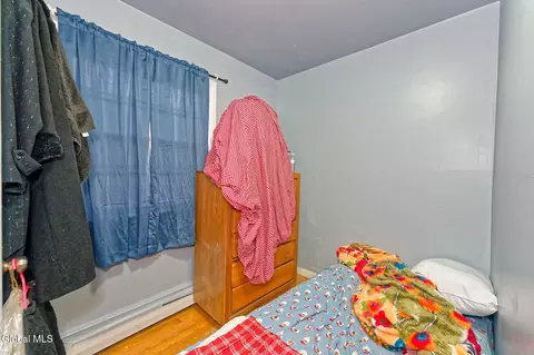 Bedroom - 159 Lorraine Ave, Schenectady, NY 12304 photo 5 of 6