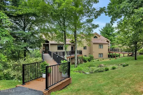 60 Top Of The World Rd, Lake George, NY 12845