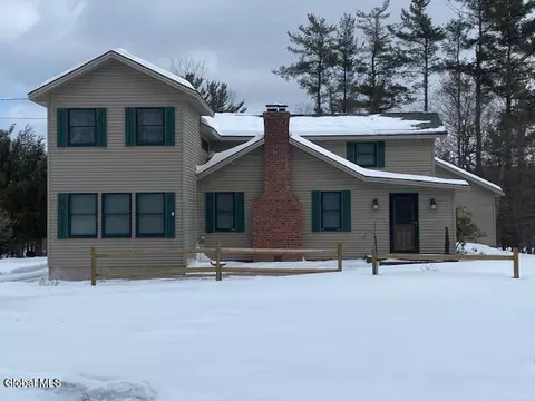 18 Pine Knoll Ln, East Berne, NY 12059