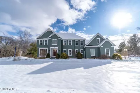 1203 Gideon Trce, Scotia, NY 12302