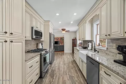 Other - 23 Fox Knoll Way, Hampton, NY 12837 photo 5 of 17