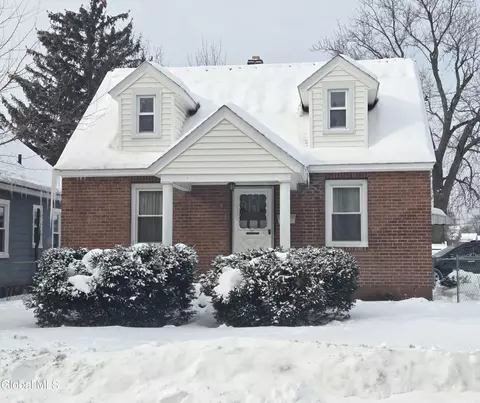 3045 Edgewood Ave, Schenectady, NY 12306