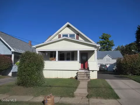 210 3rd St, Scotia, NY 12302