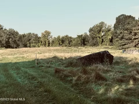 82 Dunsbach Ferry Rd, Cohoes, NY 12047