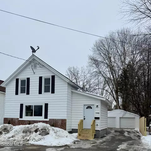 590 Lower Allen St, Hudson Falls, NY 12839