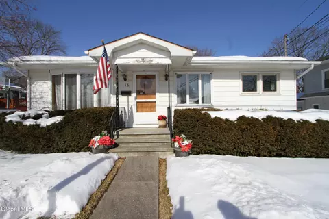 16 Burgoyne St, Schuylerville, NY 12871