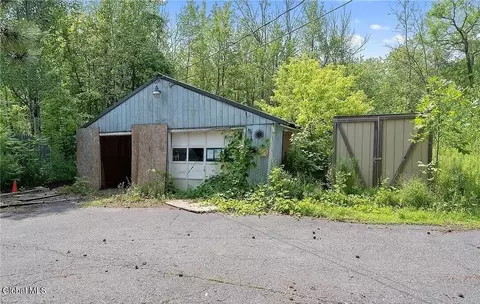 Exterior - 423 County Route 51a, Oswego, NY 13126 photo 5 of 5