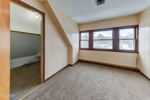 Bedroom - 609 Mcclellan St, Schenectady, NY 12304 photo 7 of 9