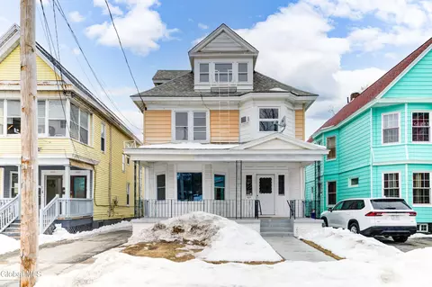 609 Mcclellan St, Schenectady, NY 12304