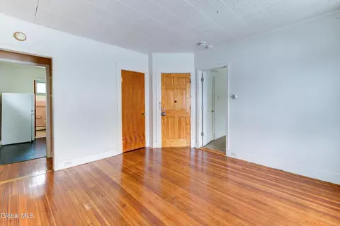 Living - 609 Mcclellan St, Schenectady, NY 12304 photo 5 of 7