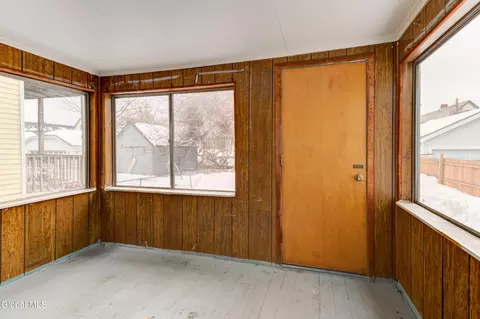 Exterior - 609 Mcclellan St, Schenectady, NY 12304 photo 4 of 5