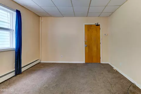 Living - 609 Mcclellan St, Schenectady, NY 12304 photo 3 of 7