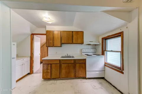 Kitchen - 609 Mcclellan St, Schenectady, NY 12304 photo 8 of 11