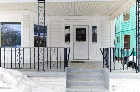 Exterior - 609 Mcclellan St, Schenectady, NY 12304 photo 2 of 5