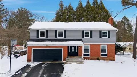 2509 Whamer Ln, Niskayuna, NY 12309