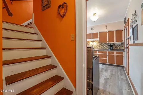 Entry Way - 1149 Sumner Ave, Schenectady, NY 12309 photo 2 of 2