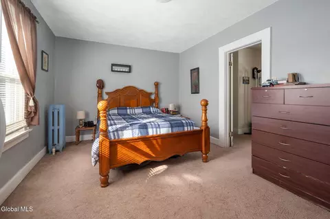 Bedroom - 1149 Sumner Ave, Schenectady, NY 12309 photo 6 of 7