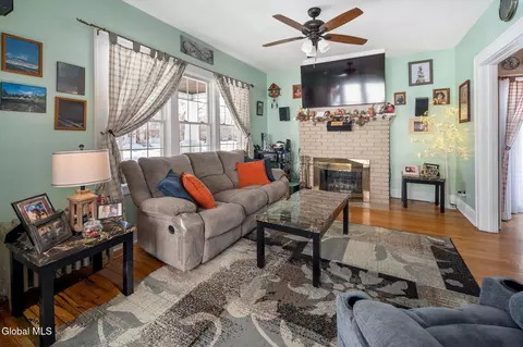Living - 1149 Sumner Ave, Schenectady, NY 12309 photo 1 of 3