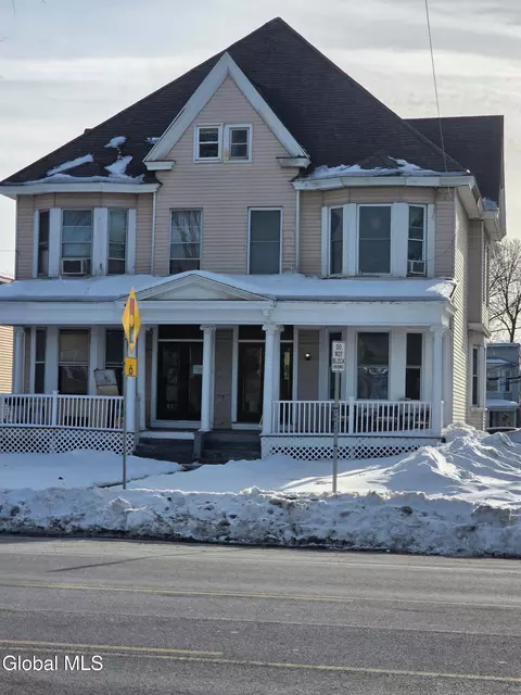 808 Madison Ave # B, Albany, NY 12208
