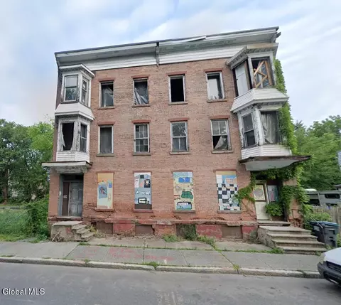 3209-3211 7th Ave, Troy, NY 12180