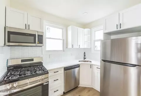 747 Eastern Ave, Schenectady, NY 12308 photo 12