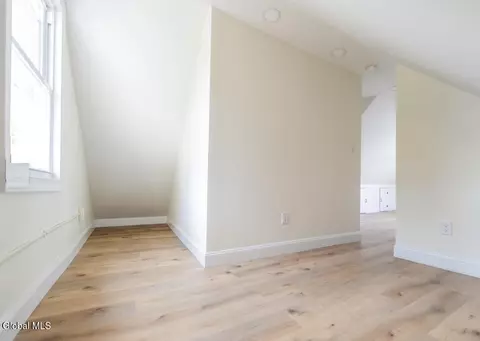747 Eastern Ave, Schenectady, NY 12308 photo 23