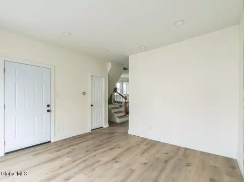 747 Eastern Ave, Schenectady, NY 12308 photo 6