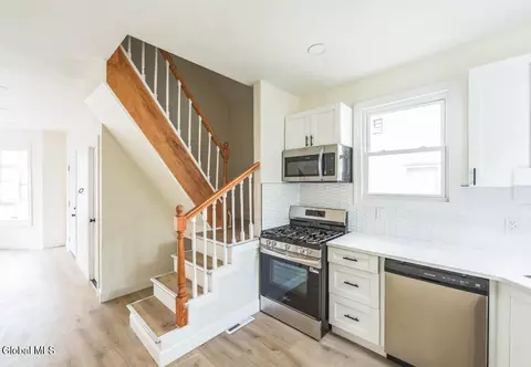 747 Eastern Ave, Schenectady, NY 12308 photo 11