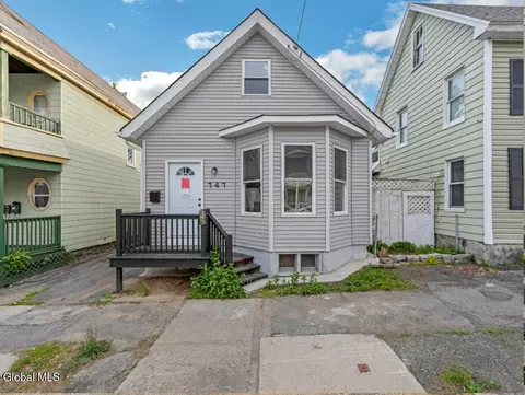 747 Eastern Ave, Schenectady, NY 12308