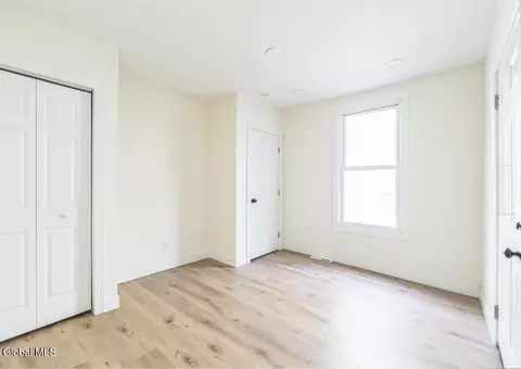 747 Eastern Ave, Schenectady, NY 12308 photo 8