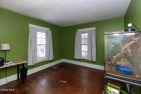417 Cora St, Schenectady, NY 12306 photo 15