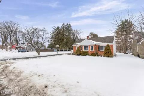 189 Sunnyside Rd, Glenville, NY 12302