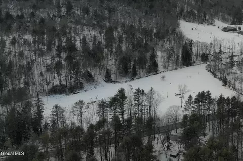 3100 New York 10, Caroga, NY 12095