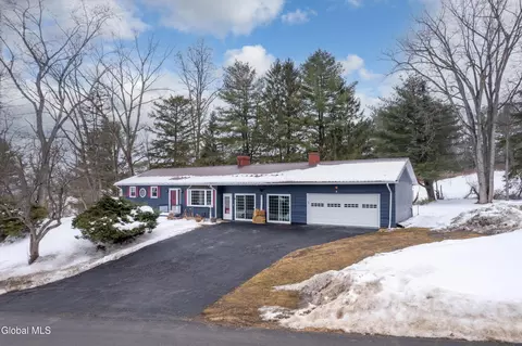 37 Fowler Dr, Saint Johnsville, NY 13452