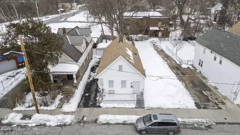 View/Area - 494 Hulett St, Schenectady, NY 12307 photo 3 of 5