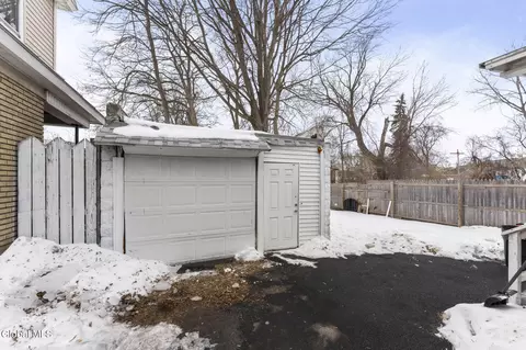 Exterior - 494 Hulett St, Schenectady, NY 12307 photo 3 of 4