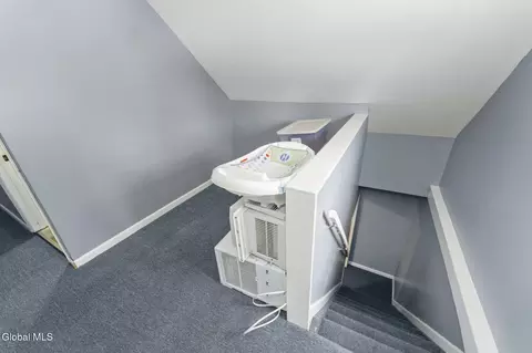 Entry Way - 494 Hulett St, Schenectady, NY 12307 photo 4 of 4