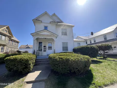 114 Oak St, Hudson Falls, NY 12839