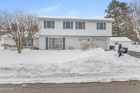 64 Schultze St, Canajoharie, NY 13317