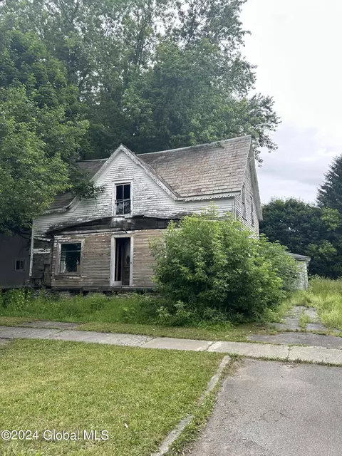 244 N Main St, Salem, NY 12865