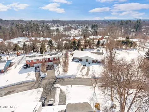 View/Area - 40 Olympian Dr, Slingerlands, NY 12159 photo 2 of 6