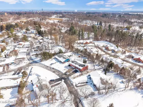 View/Area - 40 Olympian Dr, Slingerlands, NY 12159 photo 5 of 6