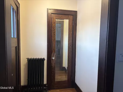 616 Kenwood Ave, Delmar, NY 12054