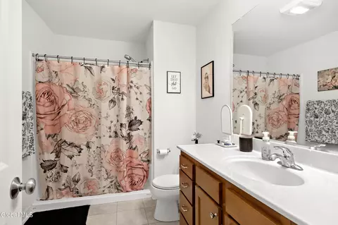 Bath - 1002 Grayson Pl, Schenectady, NY 12302 photo 1 of 2