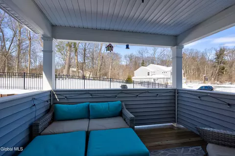 Exterior - 1002 Grayson Pl, Schenectady, NY 12302 photo 5 of 6